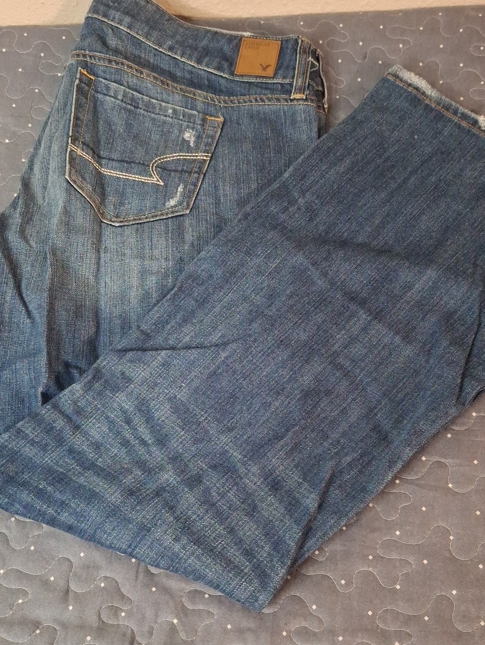 American Eagle distressed favorite boyfriend jeans size 14
